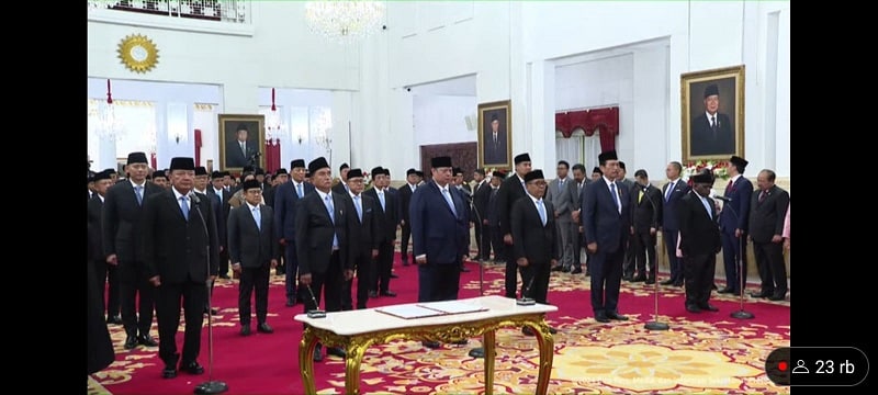 Presiden Prabowo Subianto melantik Kabinet Merah Putih di Istana Merdeka, Senin (21/10/2024). (tangkapan layar Youtube Sekretariat Presiden)