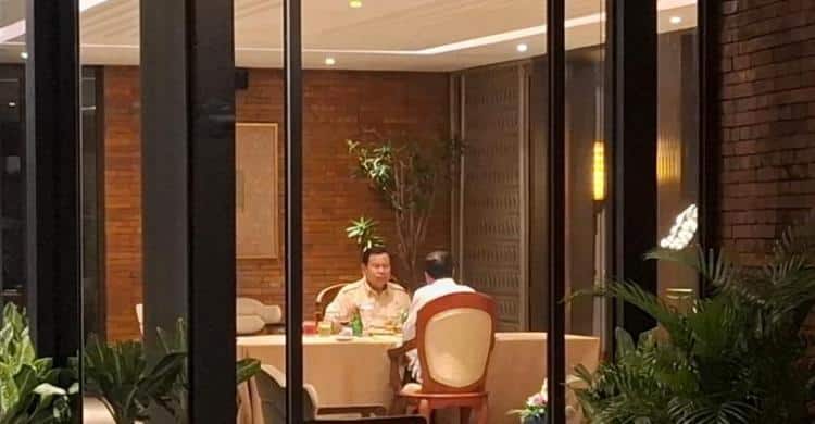Prabowo Makan Malam Bersama Jokowi Bahas Keberlanjutan
