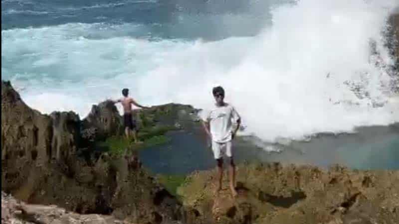 Siswa Kampung Inggris asal Medan Disapu Ombak Pantai Selatan