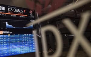 IHSG Gagal Bertahan di Zona Hijau, Turun ke 7.106,52 Saat Closing