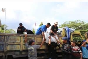 BNPB Jamin Pasokan Kebutuhan Pokok Bagi Warga Terisolasi Akibat Erupsi Gunung Lewotobi