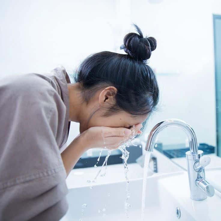 Cara Mengatasi Wajah Perih Saat Memakai Skincare