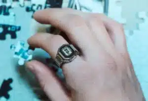 Casio Luncurkan Jam Tangan Cincin Pertama, Casio Ring Watch CRW-001-1JR