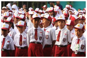 DPR: Negara Harus Tingkatkan Kesejahteraan Guru dan Mutu Pendidikan di Daerah