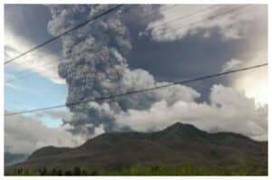 BNPB Pantau Erupsi Gunung Lewotobi Laki-Laki, Pengungsian di Konga Aman