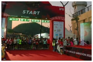 Panorama Labuan Bajo Semangati Para Pelari IFG Marathon 2024