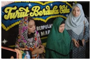 Dina Mariana Dimakamkan Pagi Ini di TPU Tanah Kusir, Keluarga Tunjukkan Ketegaran