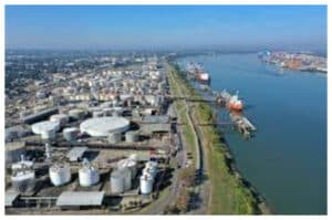 Harga Minyak Terkerek Naik hingga 3% Jelang Pemilu AS