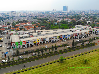 Pasar Modern Paramount