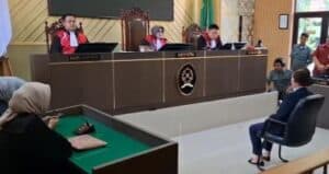 Tega! Gara-gara Tanda Tangan Anak Ini Buat Ibu Kandungnya Tidur di Penjara  Setahun Lebih