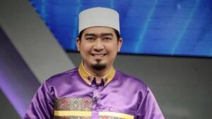 Profil dan Biodata Lengkap Ustaz Solmed