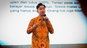 Gibran Tolak Wacana Gerbong Khusus Perokok di Kereta, Sarankan Fasilitas untuk Kelompok Rentan