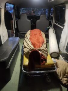 Laju Ambulans Bawa Pasien Terhambat Bus, Pasien Wanita Meninggal di Jalan