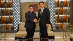 Walmildan Tsani Orang Wamena Pertama Jadi Dirut PT Garuda Indonesia