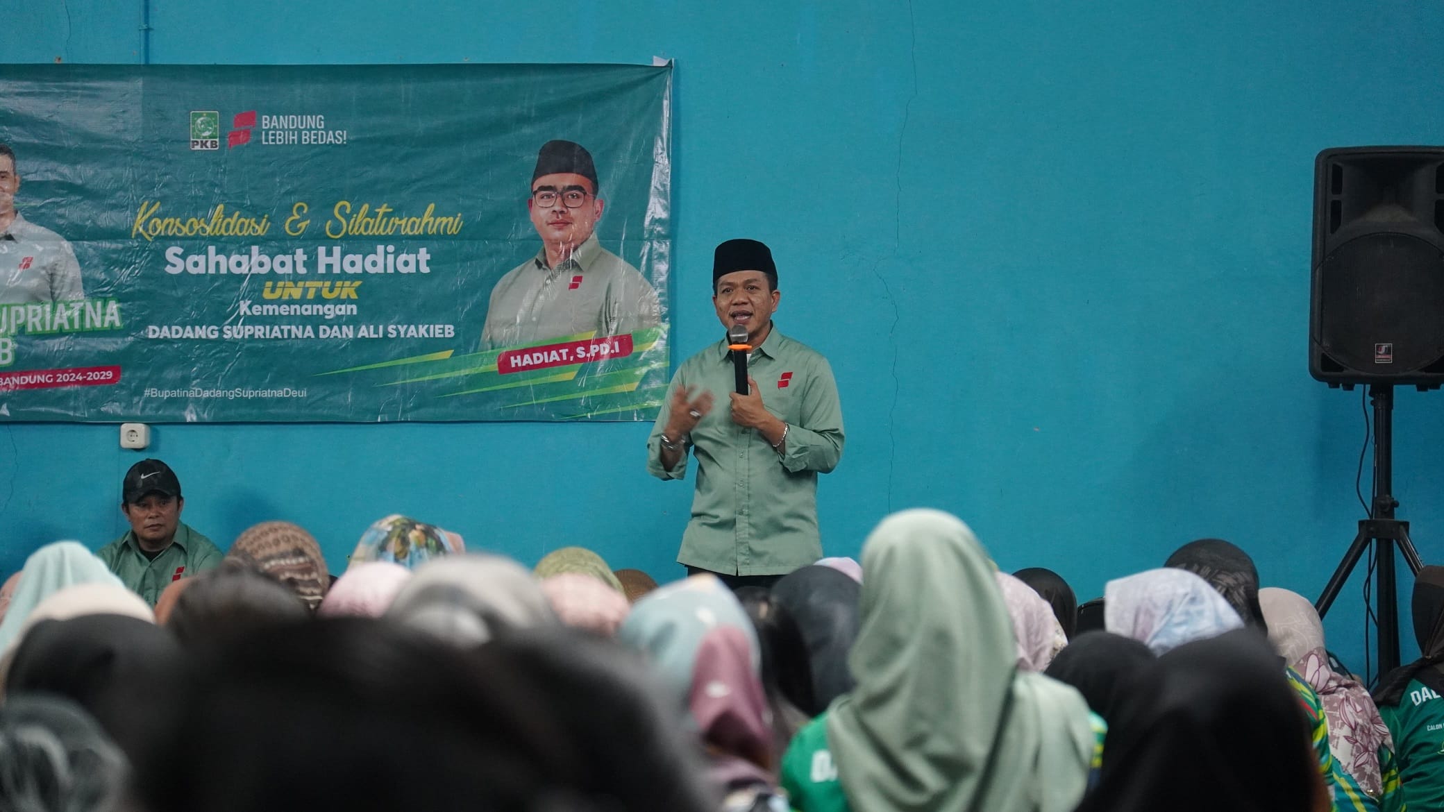 Paslon Bupati Bandung Dadang Supriatna - Ali Syakieb dapat dukungan ribuan simpatisannya. (Ist)