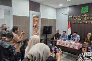 Kejari Kabupaten Bekasi Kembalikan Uang Negara Rp 7 Miliar Terkait Kasus Korupsi Dana PIP Universitas Mitra Karya