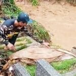 makam rusak