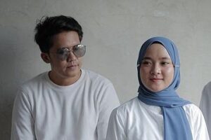 Muncul Bersama Ayus Pasca Menikah Diam-Diam, Nissa Sabyan Dikecam Netizen !