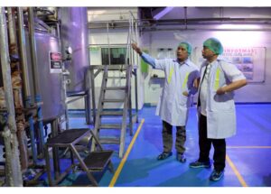 Menkop Sebut Program Makan Bergizi Gratis Jadi Peluang GKSI Tingkatkan Pemasaran Susu Segar
