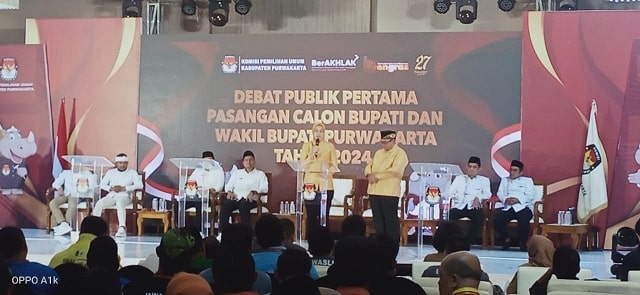 Debat Perdana Pilkada Purwakarta Berlangsung Seru