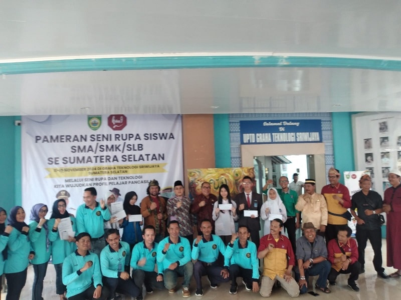 Pameran Seni Rupa Pelajar SMA/SMK/SLB Se Sumatera Selatan yang di gelar dari tanggal 11 November sampai 15 November 2024, yang diselenggarakan Dinas Pendidikan Provinsi Sumsel resmi ditutup. (Dimas)