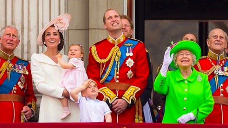 10 Tradisi Unik dalam Perayaan Natal Keluarga Kerajaan Inggris