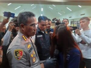 Kepergok Selingkuh dengan Pria Lain, Wanita ini Malah Aniaya Suaminya Hingga Patah Kaki