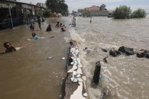 Dinas SDA Perkuat Sistem Polder, Kendalikan Banjir Rob di Pesisir Utara Jakarta