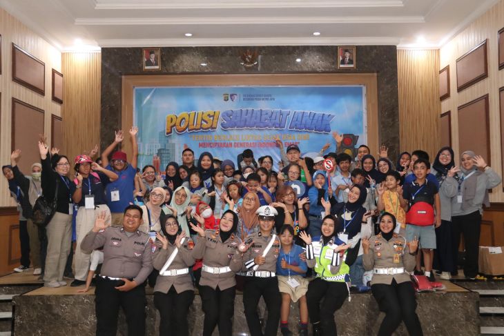 Tanamkan Keselamatan Lalu Lintas Sejak Dini Ditlantas Polda Metro Edukasi Siswa SLB Saraswati