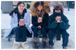 Jennifer Lopez Bagikan Momen Spesial Natal Bersama Keluarga