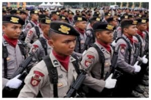 Tanggapan Beragam Terhadap Usul Polri di Bawah TNI, Mayoritas Fraksi DPR Menolak