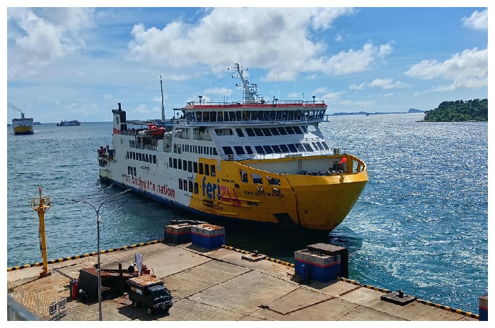 Cuaca Buruk, Penyeberangan Bakauheni-Merak Ditunda Beberapa Jam