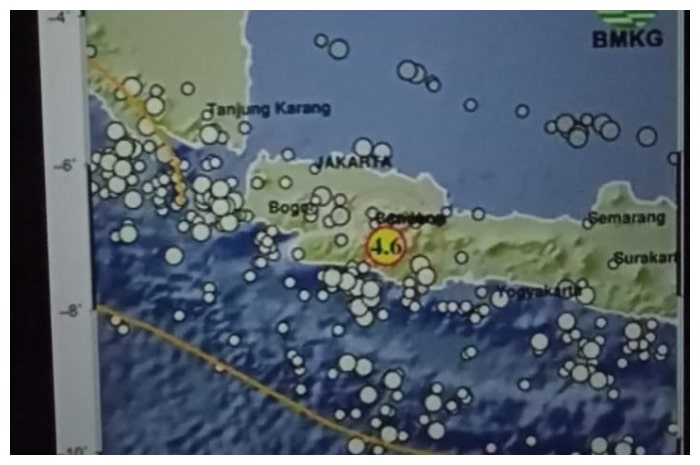 BREAKING NEWS! Gempa 4,6 SR Terjadi di Garut, Kedalaman 10 Km
