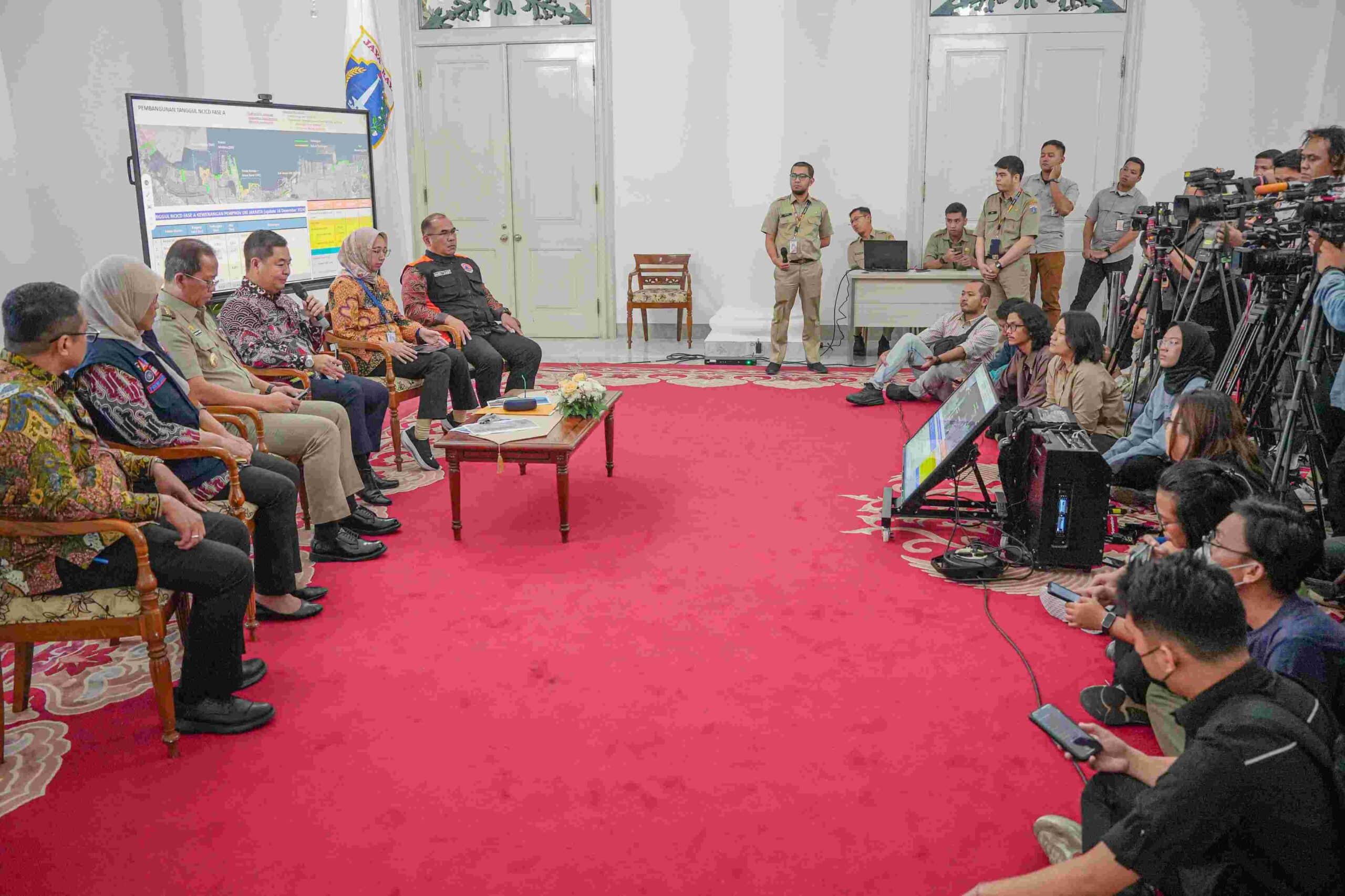 Konferensi pers terkait banjir rob di pesisir Utara Jakarta (Humas Pemprov)