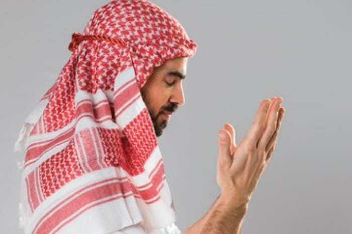 Ini Amalan Terbaik di Hari Jumat, Gampang Tapi Gak Semua Orang Bisa!