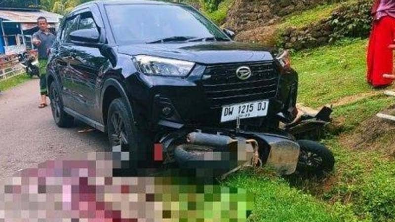 Kecelakaan Lebih Gila dari Pulau Jawa, Pelajar SMP Sinjai Hantam Mobil dan Meninggal