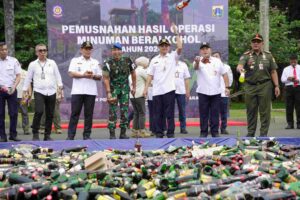 Sebanyak 9.712 Miras Ilegal Dimusnahkan Pemprov DKI