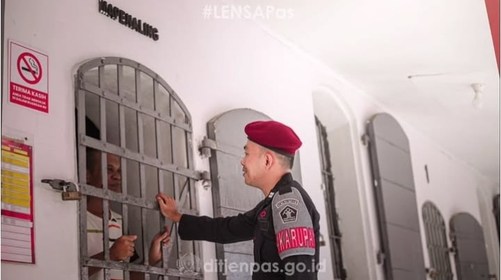 Penjara dan sipir