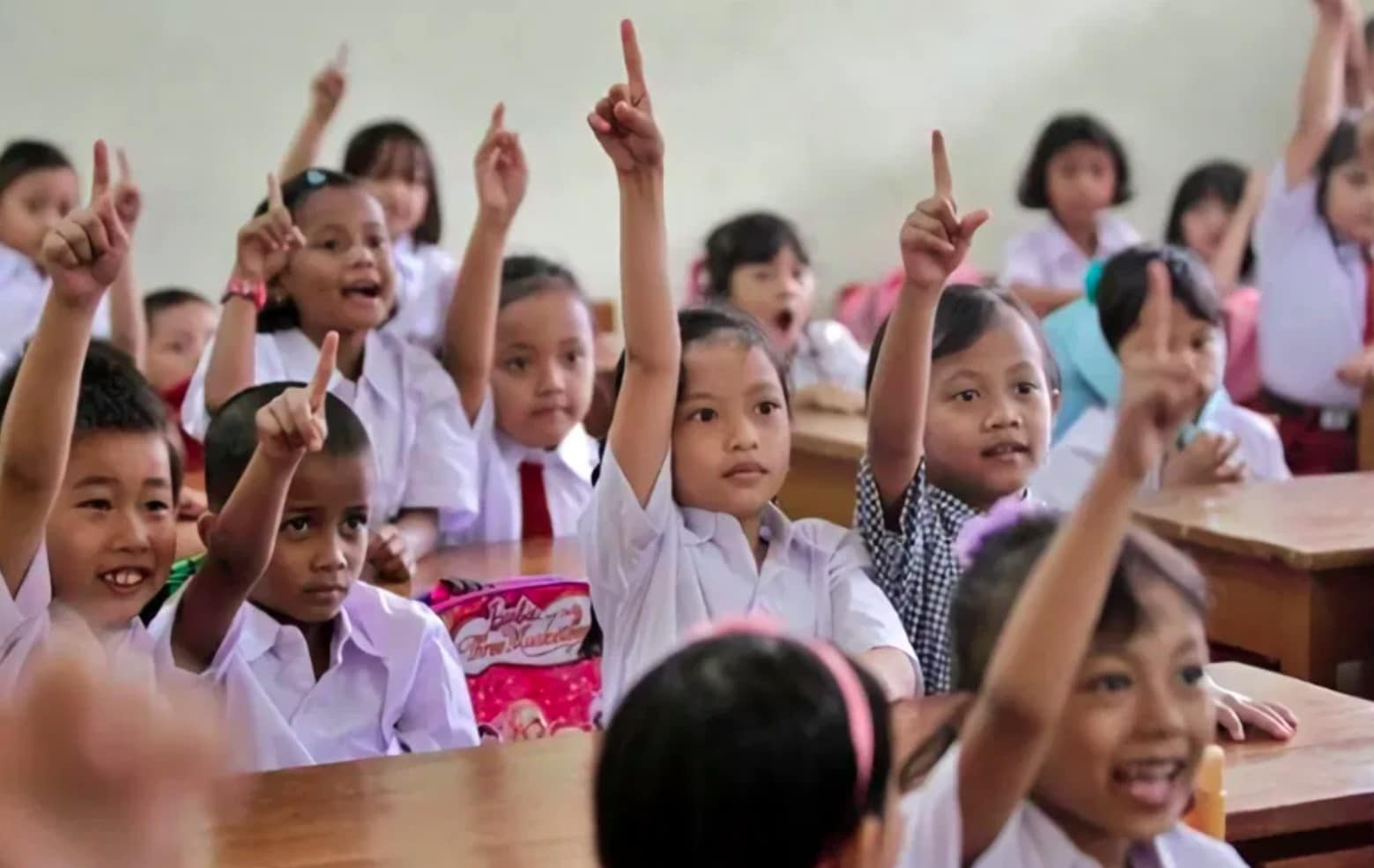 Murid SDN di Banjarbaru sedang mengikuti kegiatan belajar mengajar. (Ist)