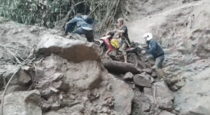 Tanah Longsor dan Banjir di Mamuju, 3 Desa Terisolir