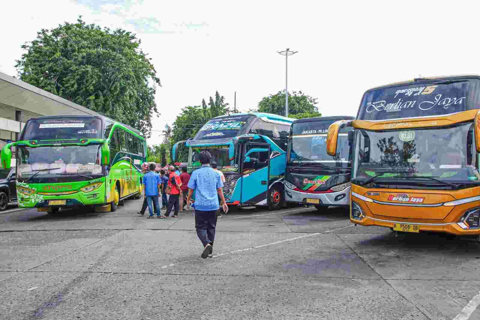 bus mudik