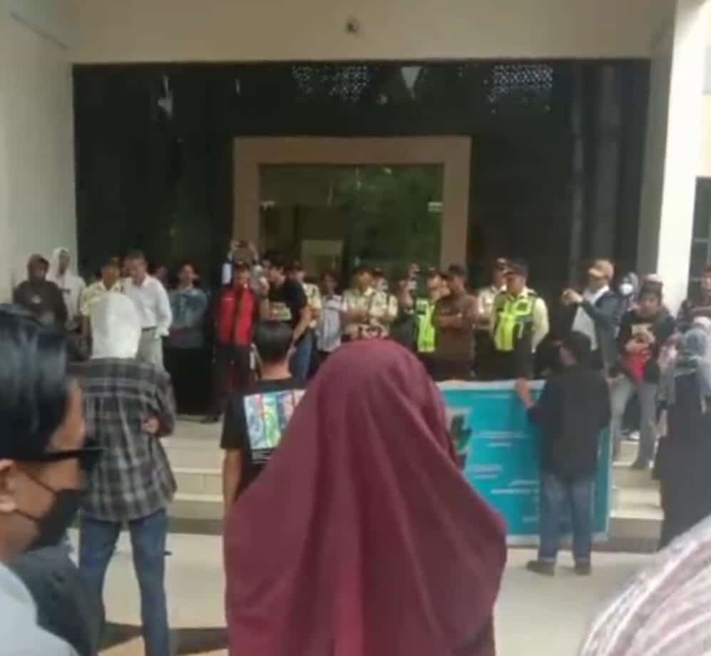 Kampus Dituding Jadi Pabrik Uang Palsu, Mahasiswa Tuntut Rektor UIN Alauddin Mundur