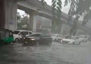 Hujan Deras, Sejumlah Ruas Jalan di Makassar Terendam Banjir