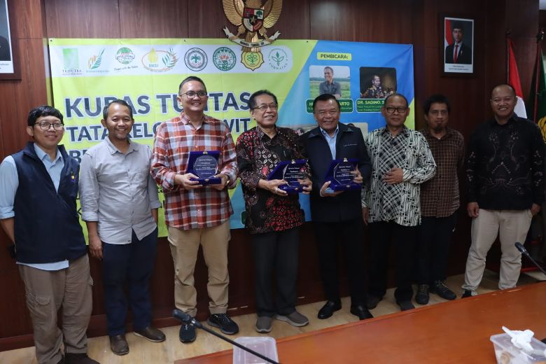 pelaku usaha sawit
