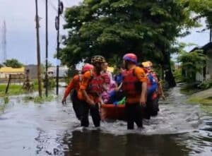 Banjir di Kota Makassar Meluas, BPBD : 1.403 Jiwa Dievakuasi