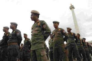 Imlek 2026 Dijaga Super Ketat, Ratusan Satpol PP dan Polisi Kepung Titik Keramaian Jakarta