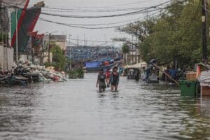Fenomena Bulan Purnama, BPBD DKI Keluarkan Peringatan Dini Waspada Banjir Rob hingga 3 Januari