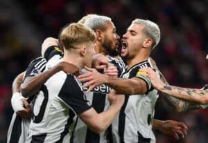 Newcastle Menang 2-0 atas Manchester United di Old Trafford