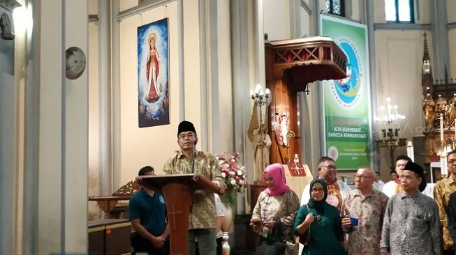 Komunitas Lintas Iman kunjungi Gereja Katedral saat Natal. (Ist)
