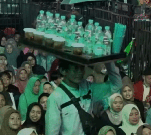 Profil Penjual Es Teh yang Dibully Gus Miftah, Ternyata Pernah Sakit Ini